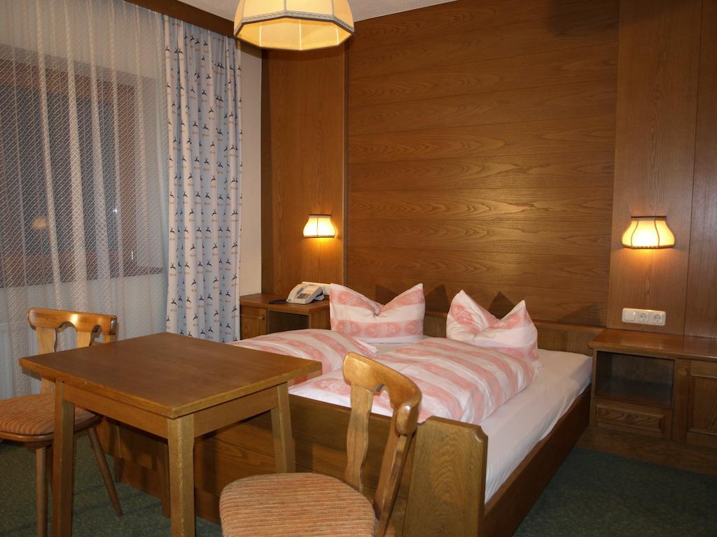 Hotel Haus Karin Sölden Zimmer foto